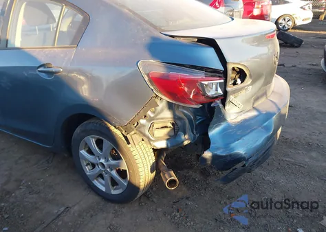 2010 Mazda Mazda3 I Touring из США, поврежденный, VIN JM1BL1SFXA1297023